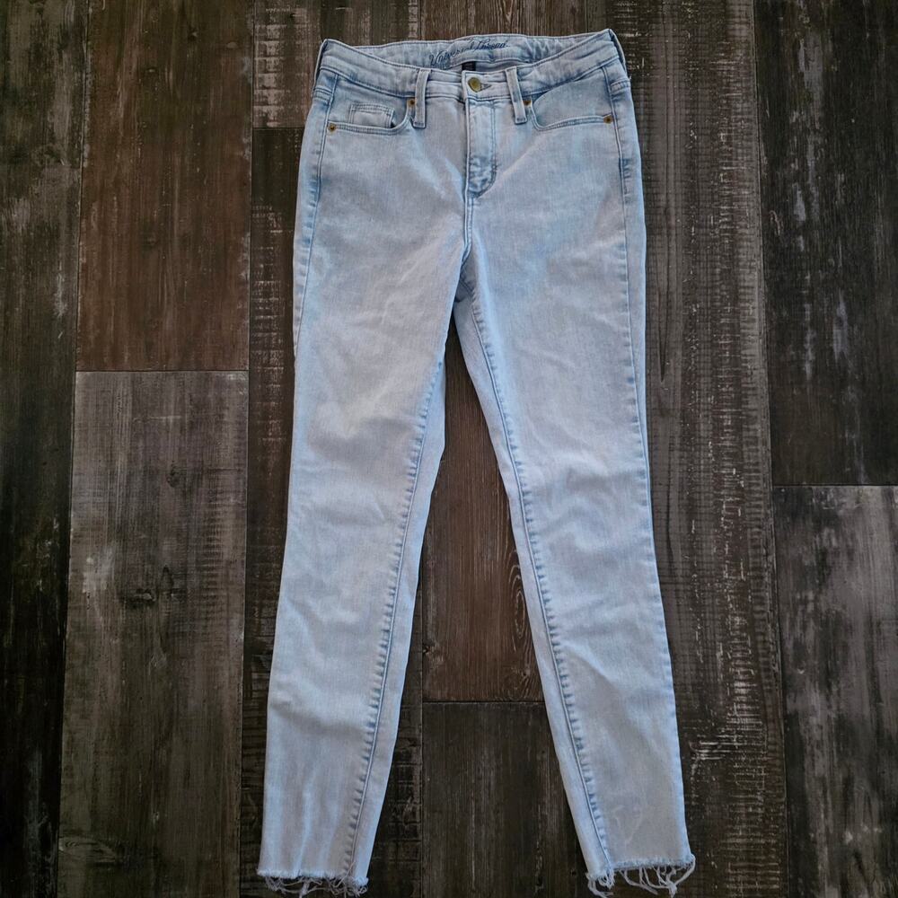 Universal Thread High-rise Raw Hem Skinny Jeans size 2/26R